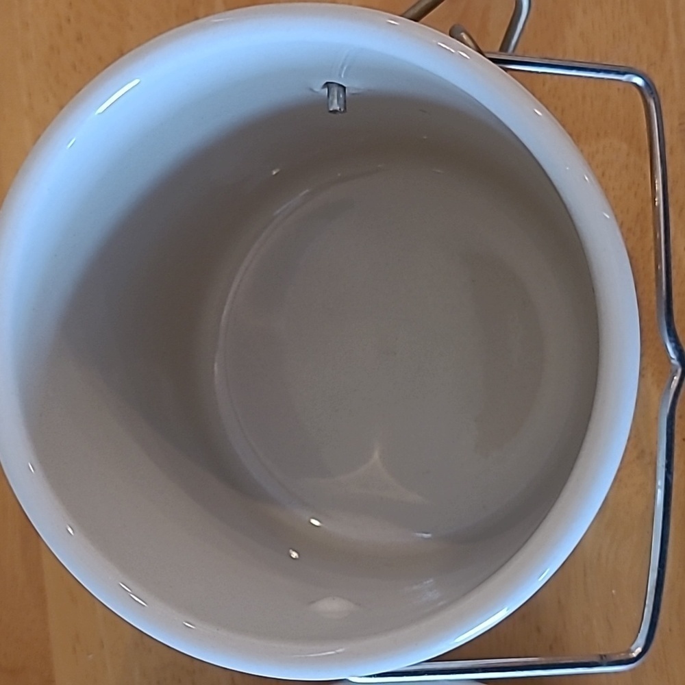 VINTAGE Cylindrical Stoneware Cheese Crock with Lid and Metal Wire Bail Closure - Picture 12 of 17